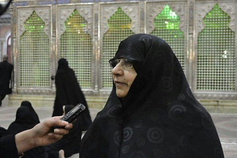 امام خمینی(س)،احیاگر و هویت دهنده به زنان جامعه بودند