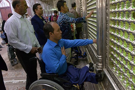 تجدید میثاق معلولین موسسه باور امید مشهد با اهداف والای امام خمینی(س)