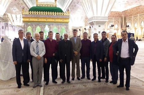 ادای احترام مقامات جمهوری قزاقستان به ساحت مقدس امام خمینی(س)