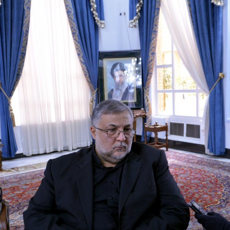 امام خمینی(س)،عمود خیمه انقلاب اسلامی است