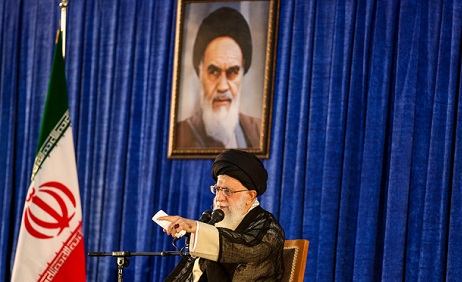 دستور رهبر معظم انقلاب به سازمان انرژی اتمی در حرم مطهر امام خمینی(س): از همین فردا مقدمات لازم برای رسیدن به ۱۹۰هزار سو را آماده کنید/ دشمن می‌داند که اگر یکی بزند، ده تا می‌خورد/ امام نماد انقلاب است