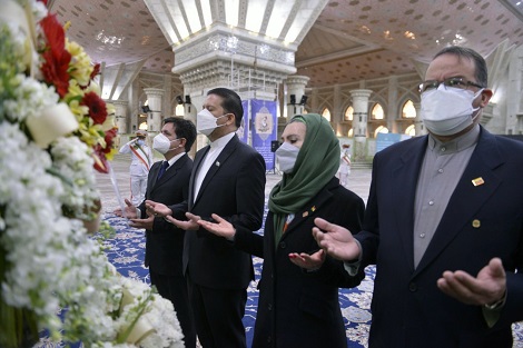ادای احترام سفیران 4 کشور عضو سازمان آلبا به مقام شامخ امام راحل