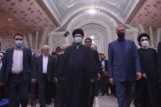 تجدید میثاق وزیرخارجه، معاونین و کارکنان وزارت خارجه با حضور یادگار امام