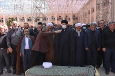 مراسم تدفین مرحوم حجت الاسلام والمسلمین حاج حسین اشرفی اصفهانی
