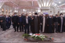 مراسم تشییع مادر همسر حجت الاسلام و المسلمین محمد علی انصاری
با حضوی یادگار امام
